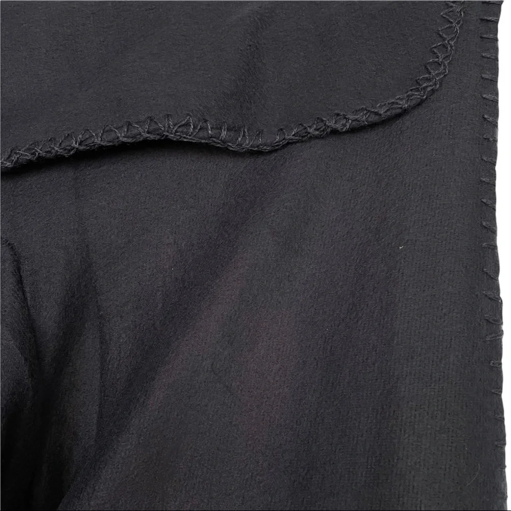 Snuggie-style Blanket with Sleeves Brushed Fleece Navy Blue with American Flag